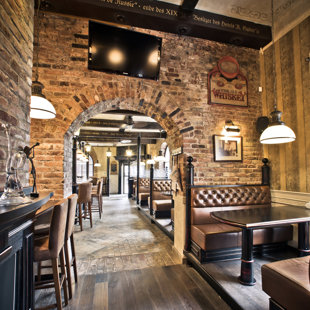 Restoranas ,,Storas katinas" dekoratyvinis dažymas ir plytelių dekoratyvinis pjaustymas