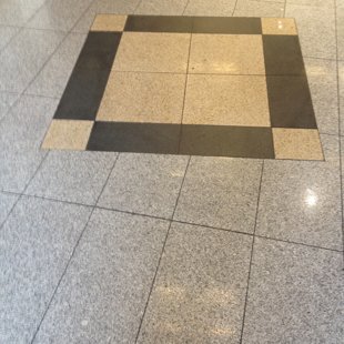 ,,Mega plaza'' granito dirbiniai