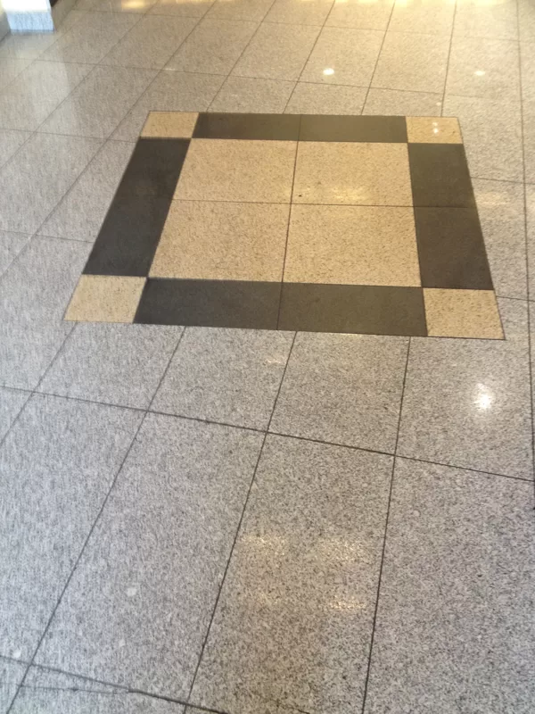 ,,Mega plaza'' granito dirbiniai